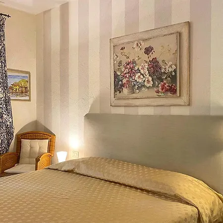 Trilo Superior Apartman Peschiera del Garda